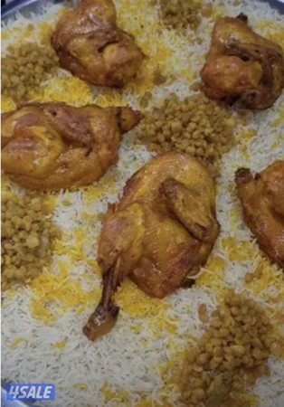 للبيع مطعم زاويه مجهز بالكامل  بالرقعي  ارضي وسرداب وامامه ساحه كبيره