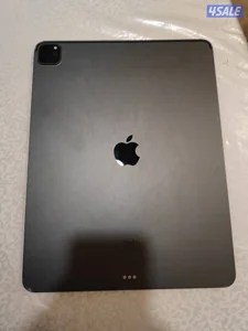 12.9 inch M-1 Ipad Pro 8,ram 128gm
